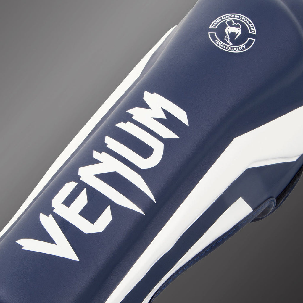Venum Elite Standup chrániče holení - bílá/navy modrá