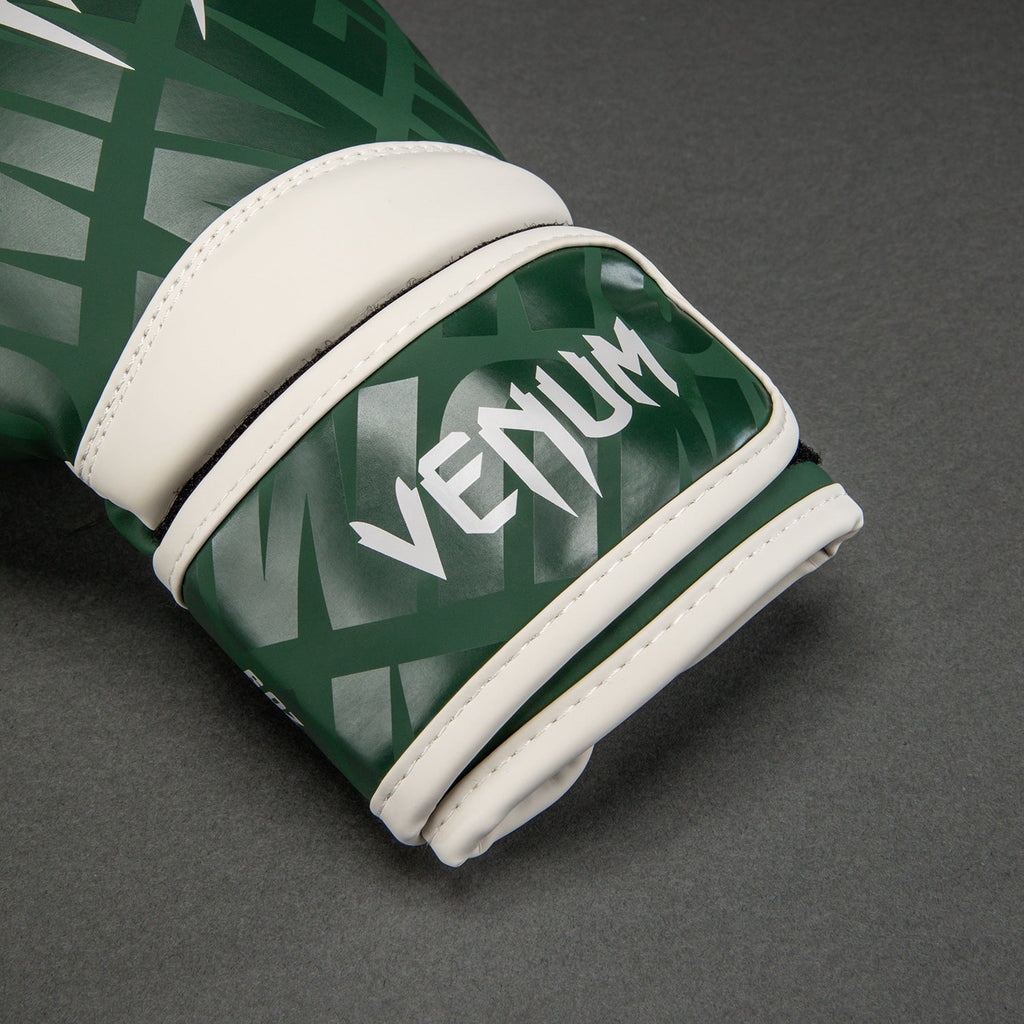 Venum Contender 1.5 XT Boxerské rukavice - lesní zelená/off white
