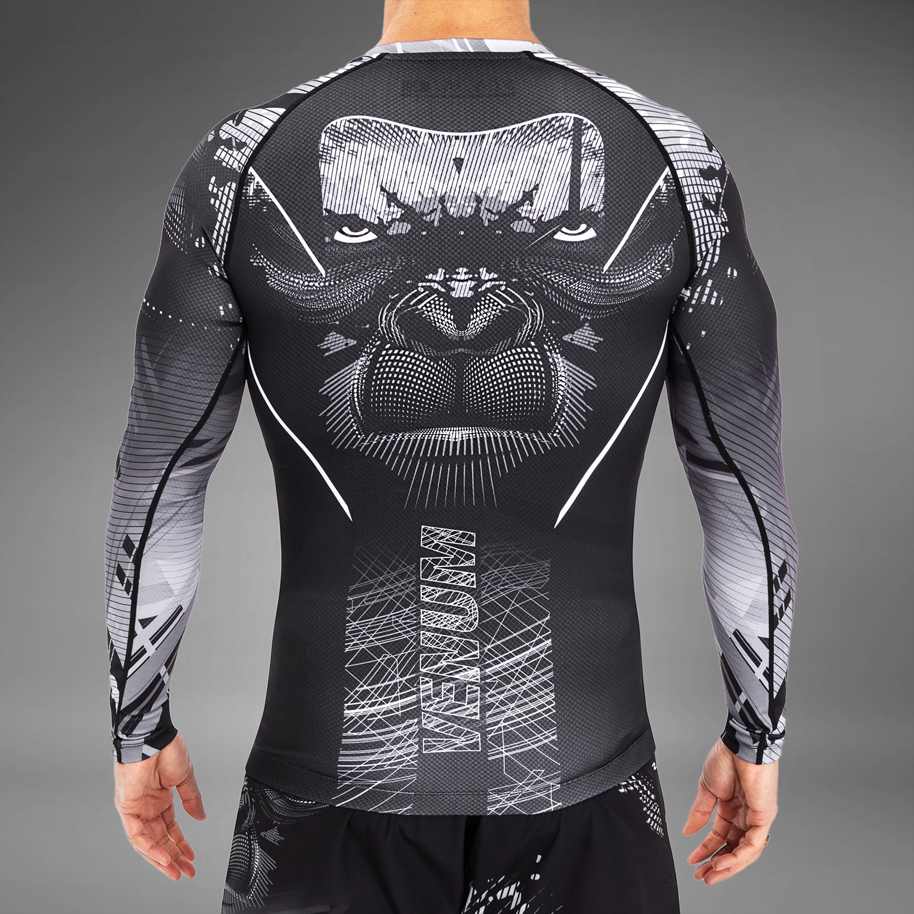 Venum Gorilla Jungle Rashguard s dlouhým rukávem - černá/bílá