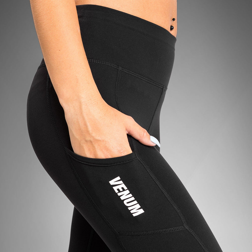 Venum Essential Leggings Performance - Černá