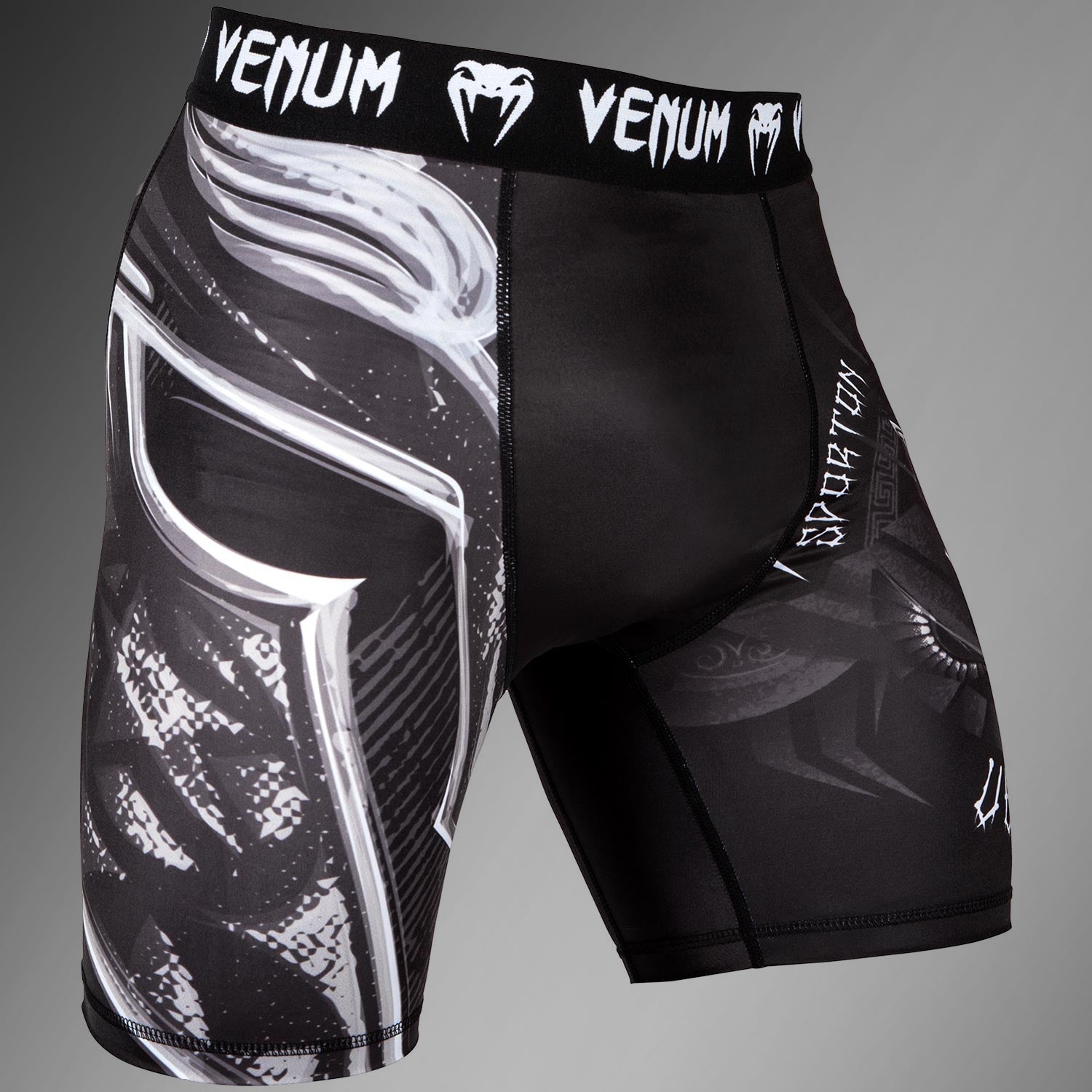 Kraťasy Vale Tudo Venum Gladiator 3.0 - Černá/Bílá