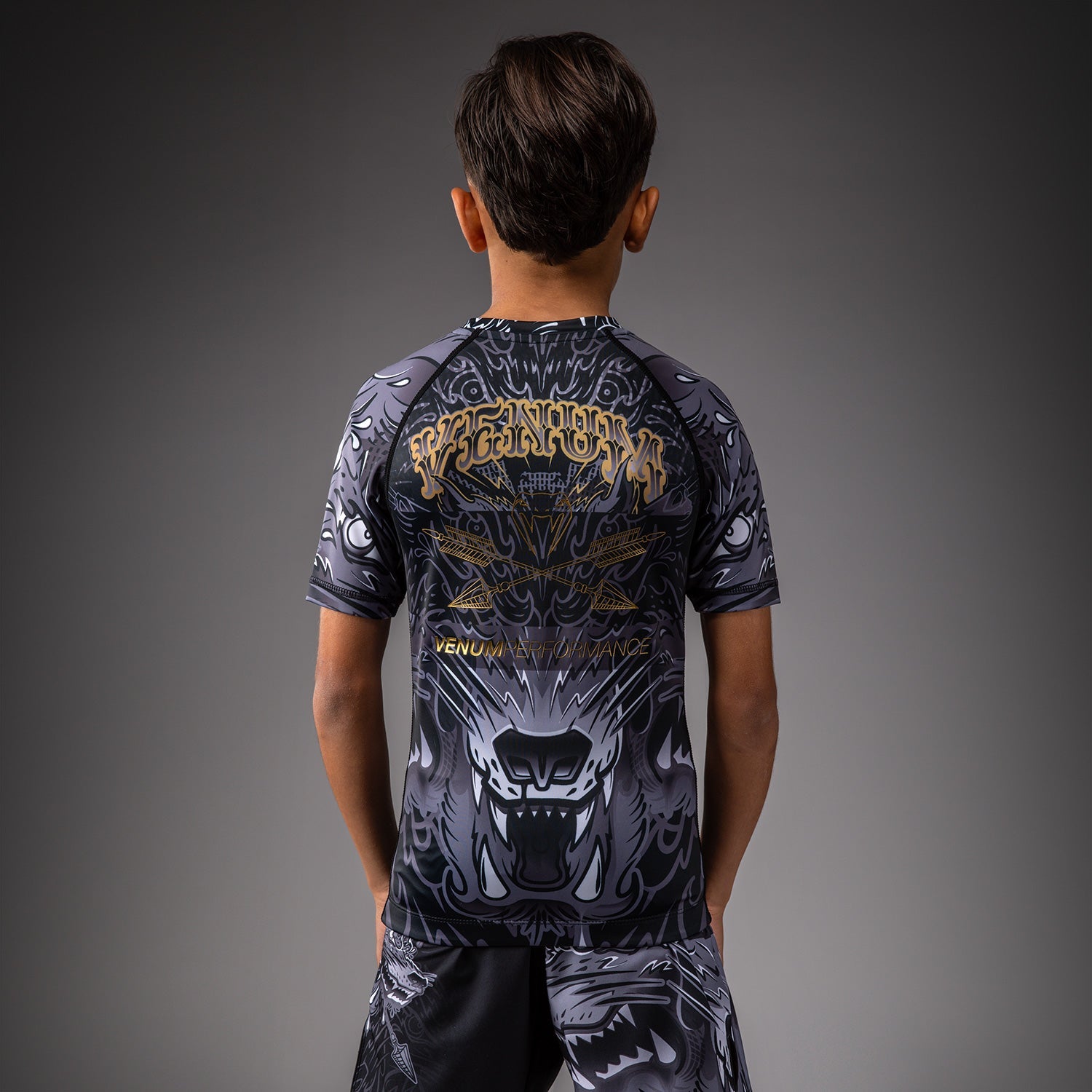 Dětský rashguard Venum Wolf Atak s krátkým rukávem - černá/šedá