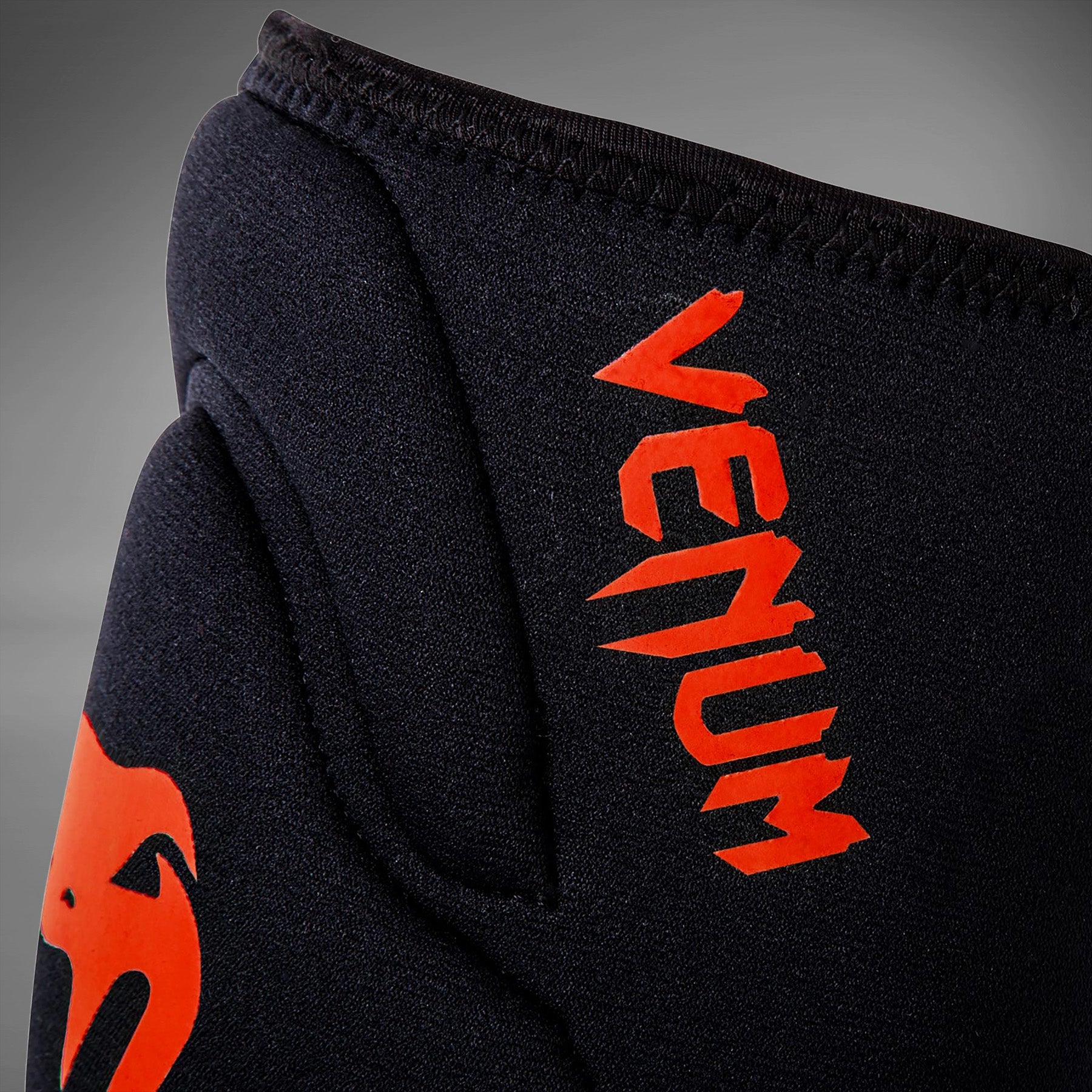 Venum Chrániče kolen Kontact - Pár - Černá/Červená