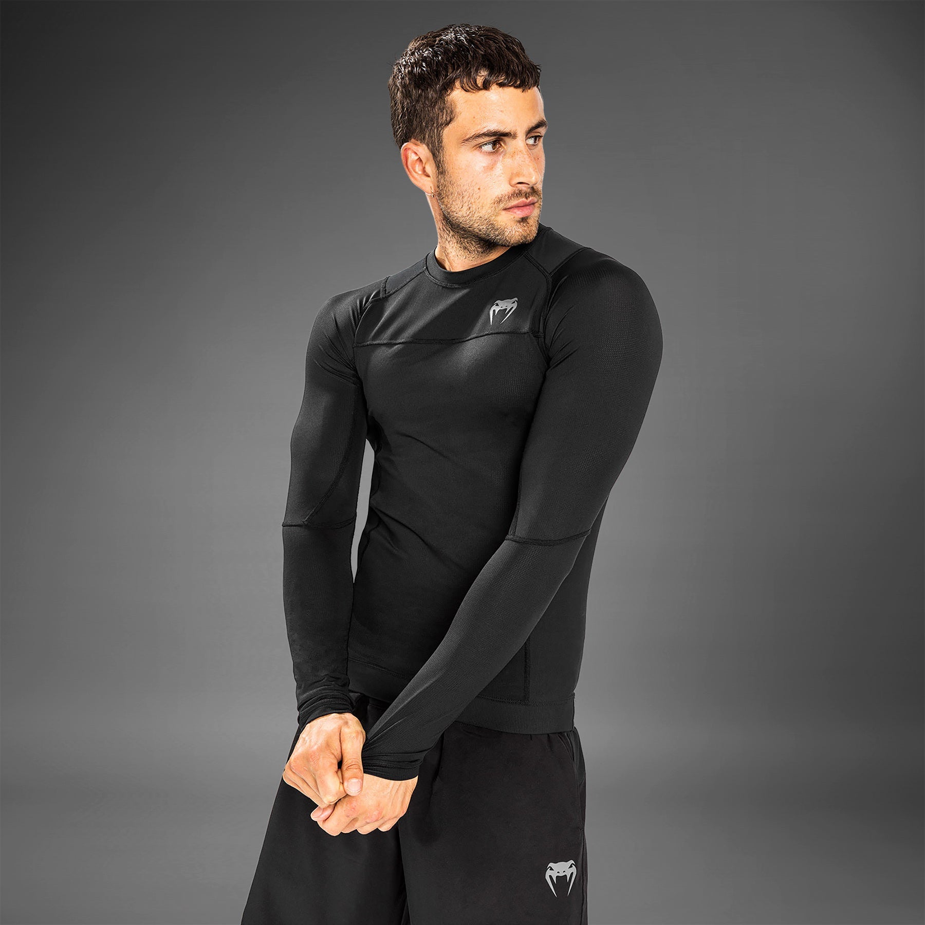 Venum G-Fit Air Rashguard s dlouhým rukávem - Černá