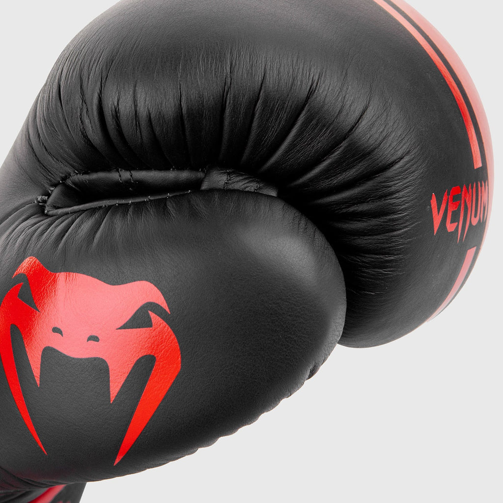 Venum Shield Pro Boxerské rukavice na suchý zip - Černá/Červená