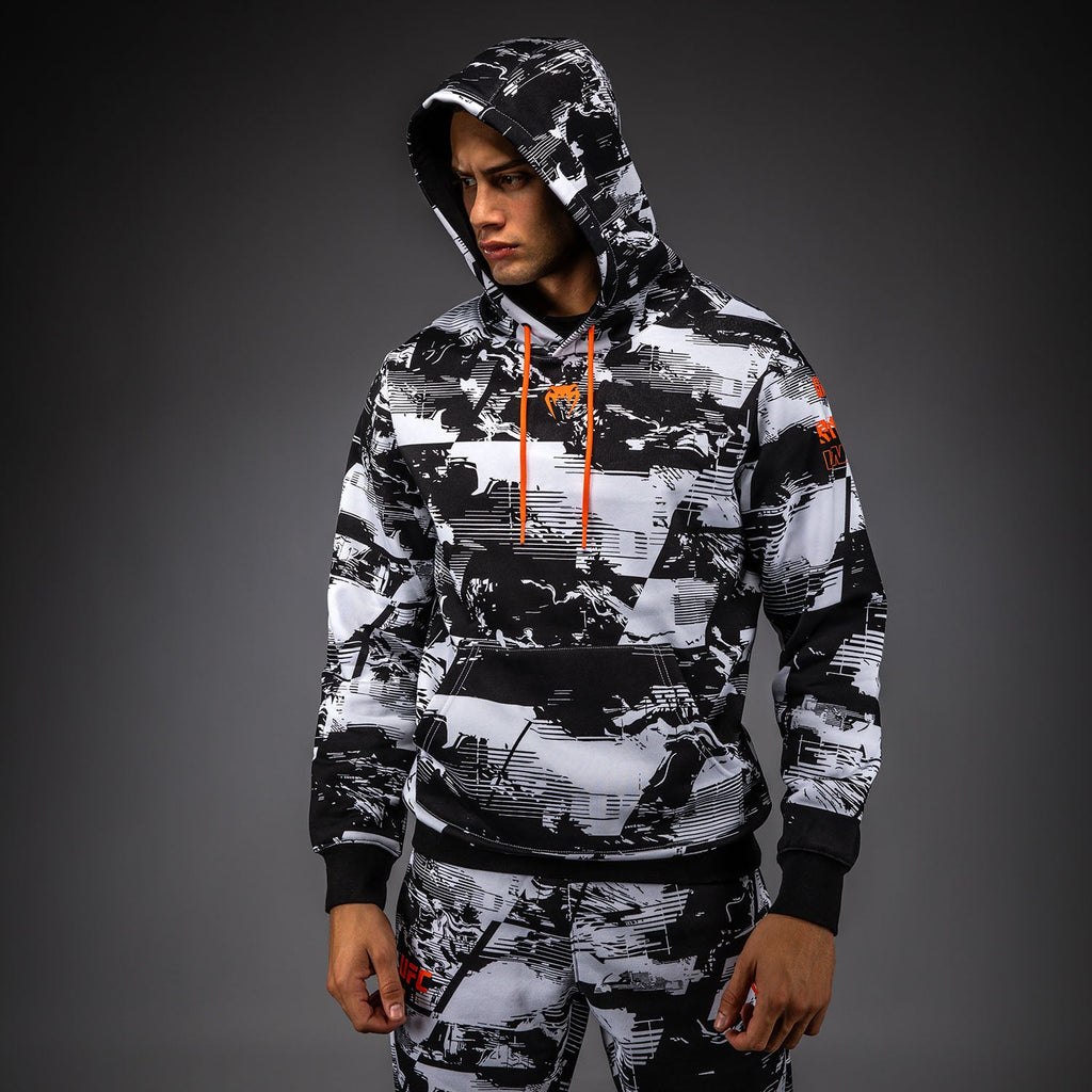 Pánská bílá autentická mikina s kapucí UFC Zenith by Venum Authentic Fight Week