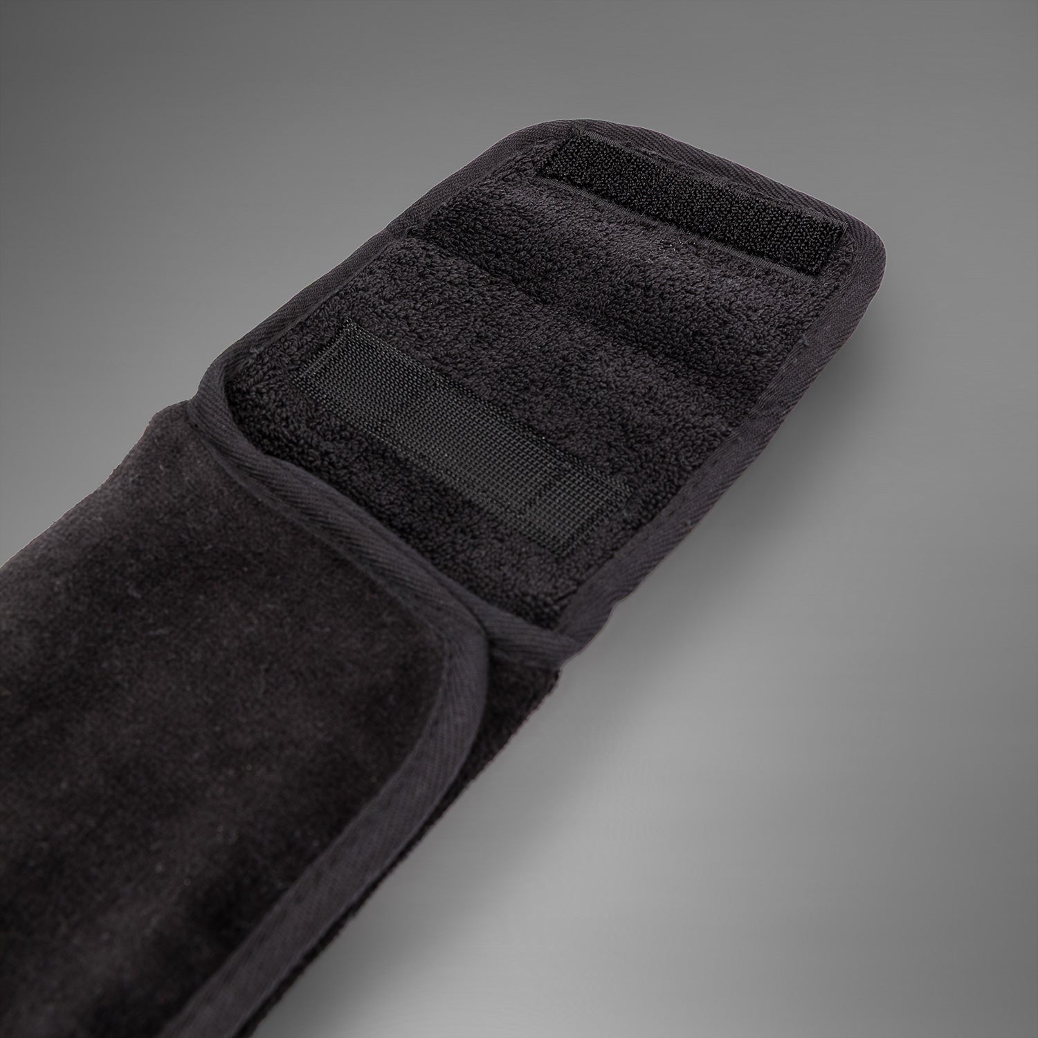 Venum Lineup Fotbalový ručník - černá/bílá