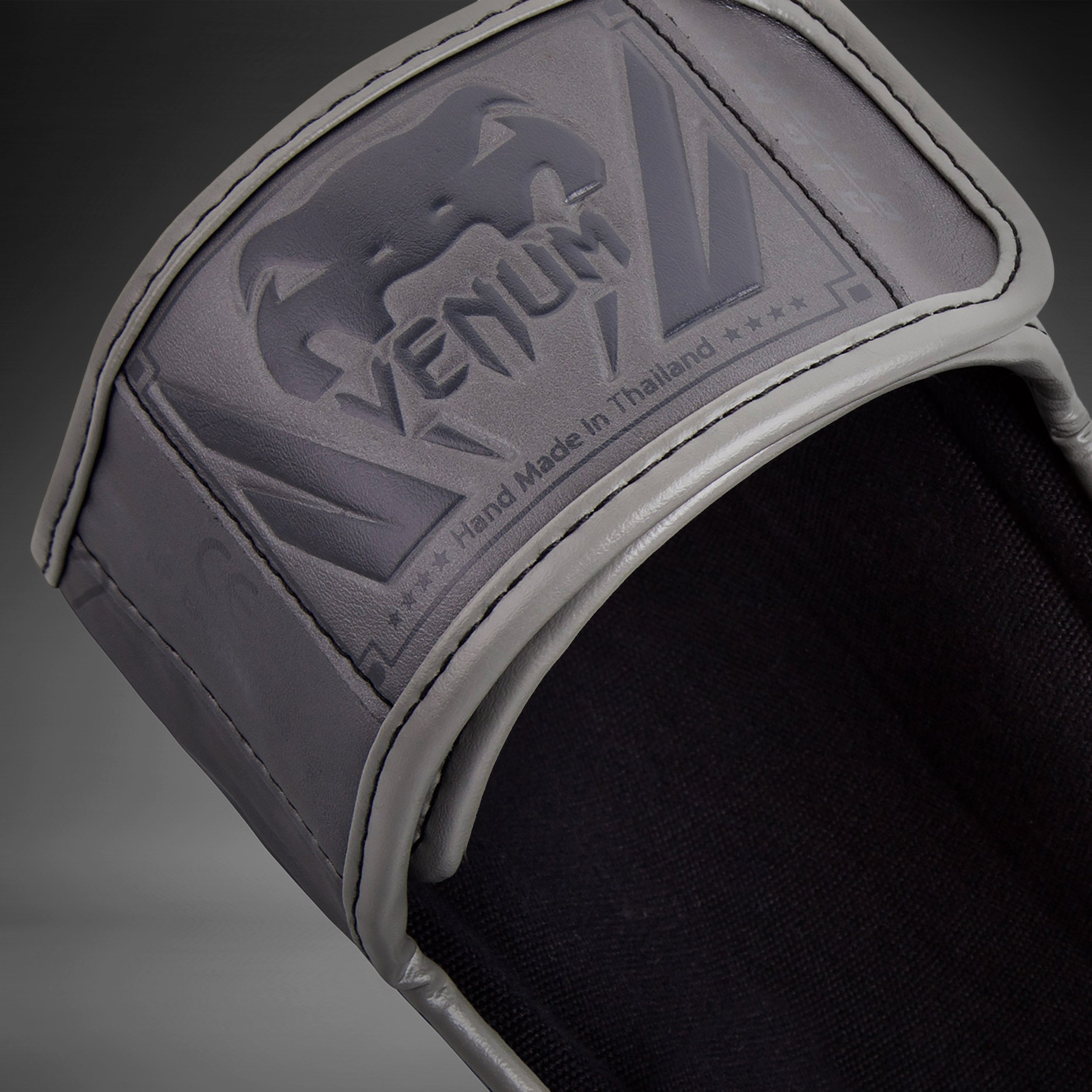 Chrániče holenou a nártů Venum Elite - šedá