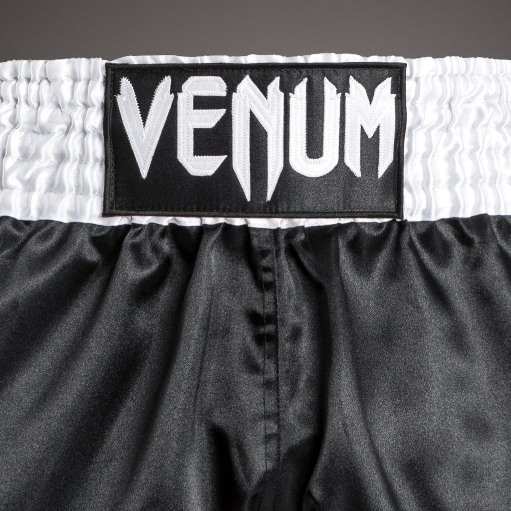 Venum Classic - Muay Thai Kraťasy Černá/Bílá/Bílá
