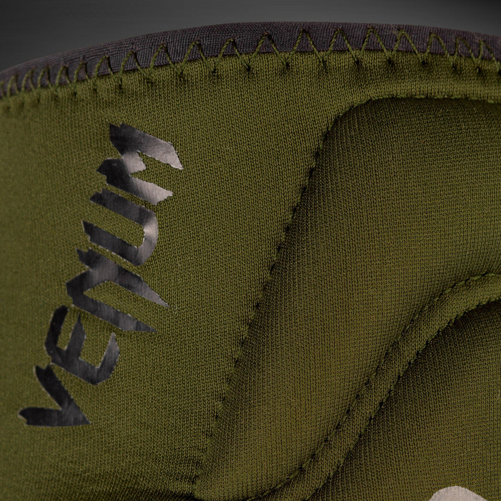 Venum Kontact Gelové chrániče kolen - Khaki/Černá