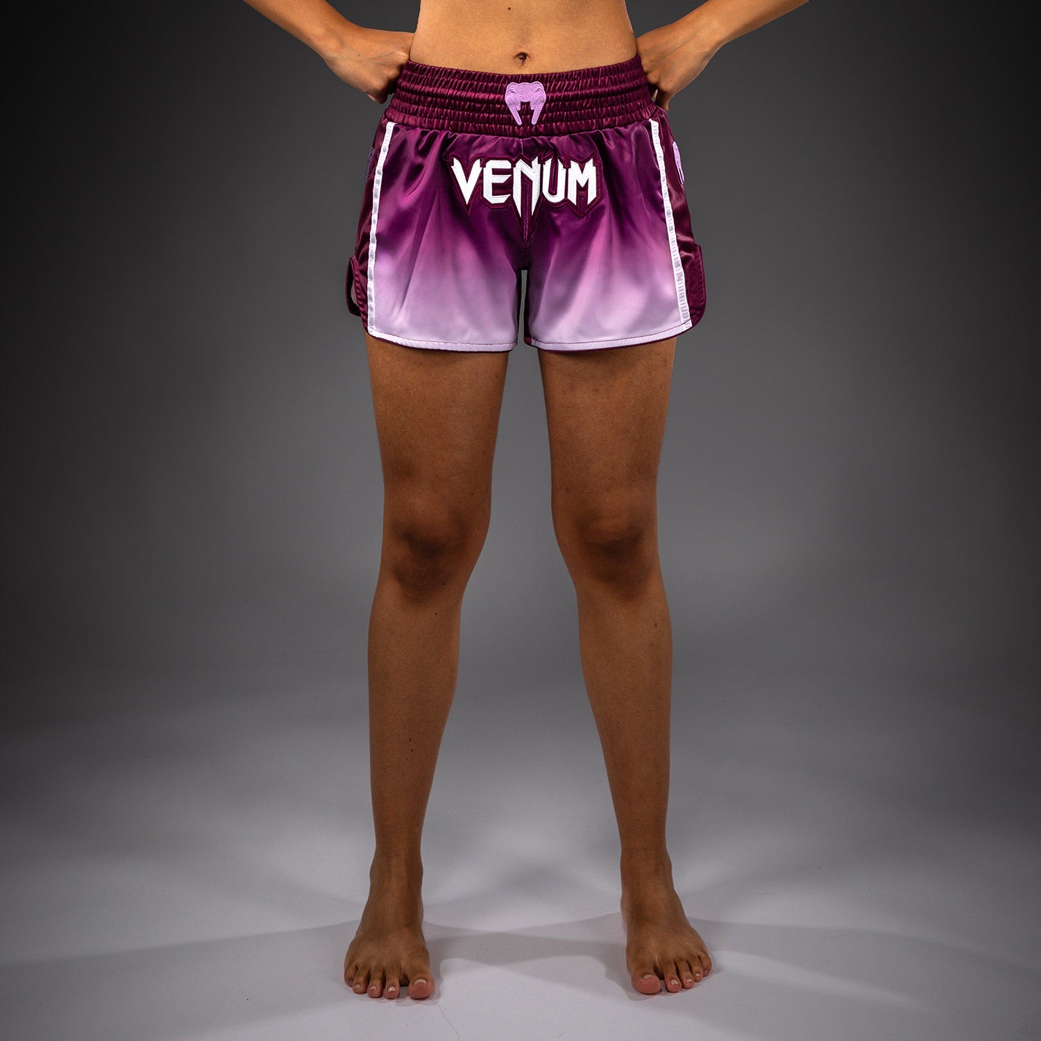 Venum Iris Muay Thai Shorts - Švestka/bílá