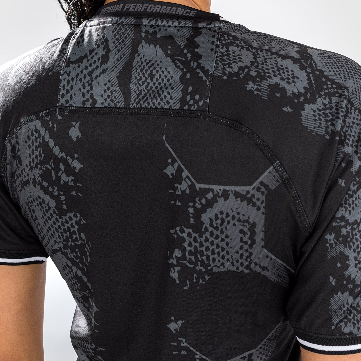 UFC Adrenaline by Venum Dámský dres Authentic Fight Night - černý