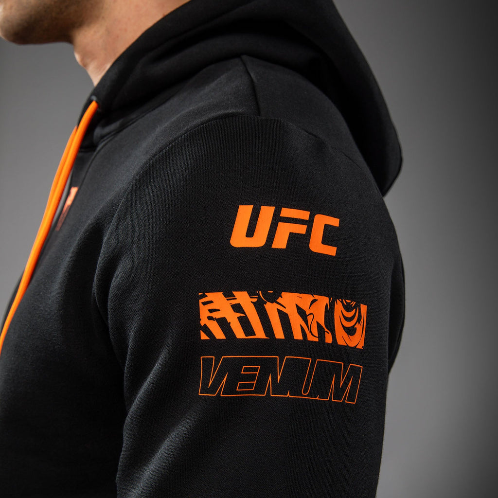 Pánská mikina UFC Zenith by Venum Black Authentic Fight Week Pullover Hoodie