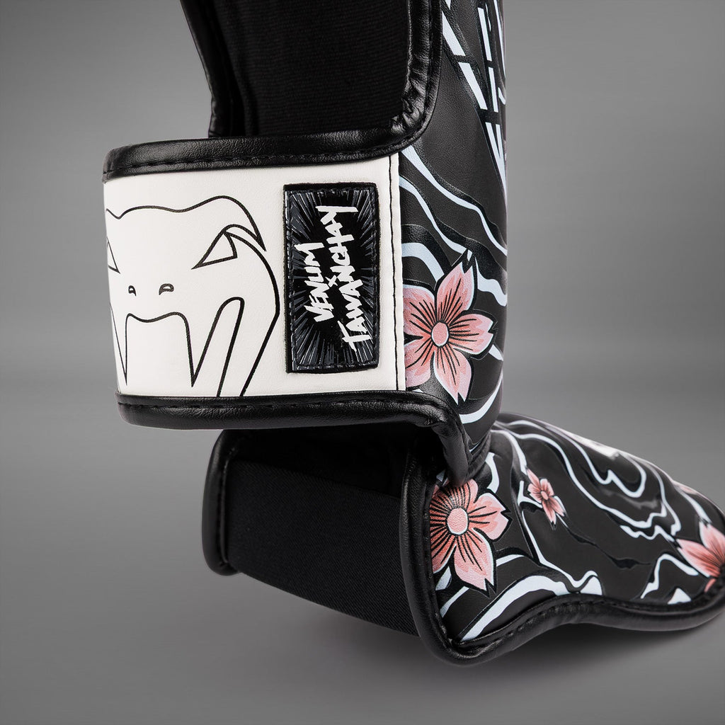 Chrániče holení Venum x Tawanchay Černá/Bílá