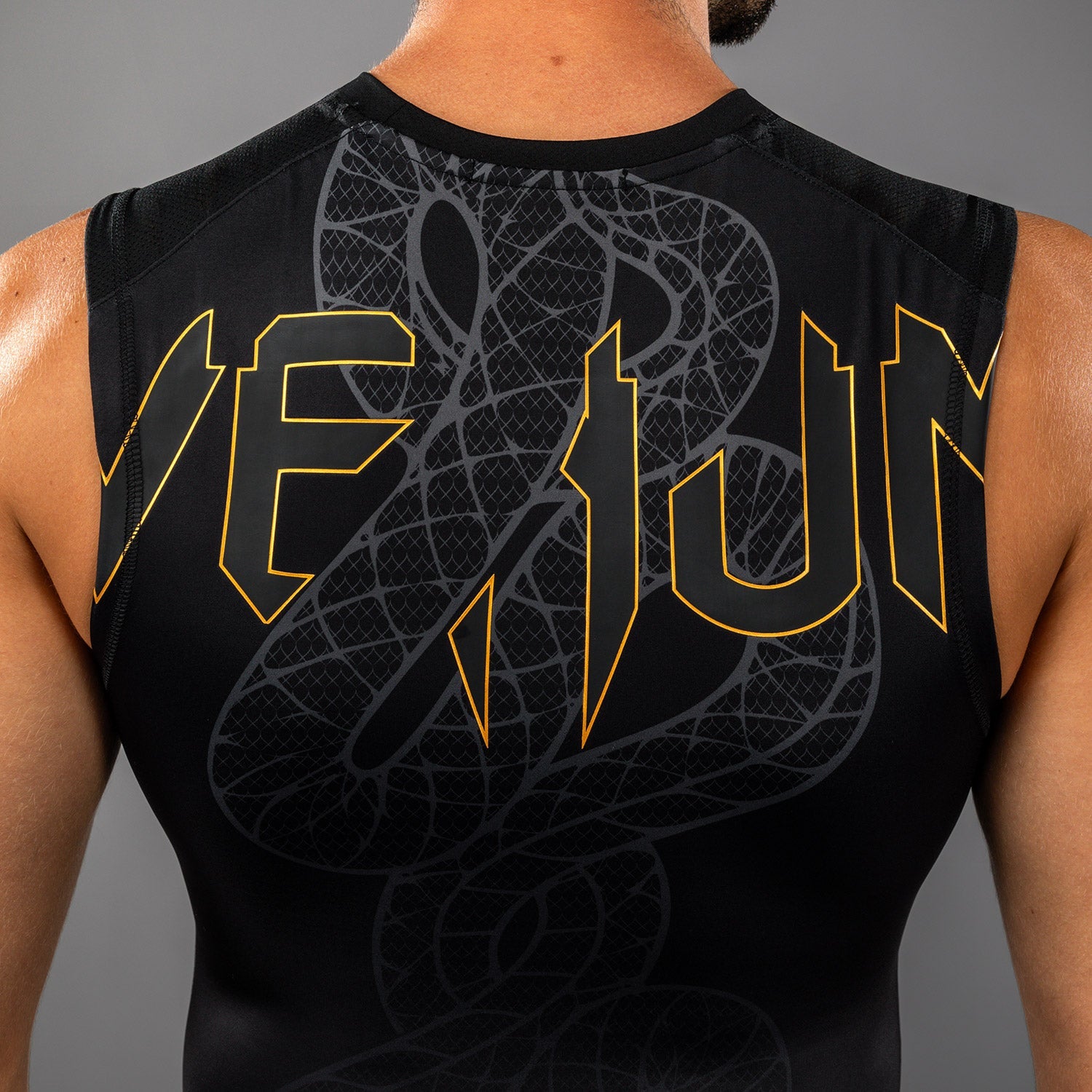 Venum Serpenti Tílko Rashguard - Černá/Stříbrná/Zlatá