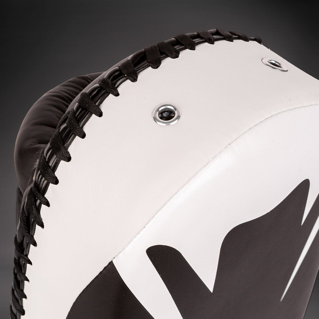 Venum Kickboxing Paos 2.0 z mikrovlákna - černá/bílá