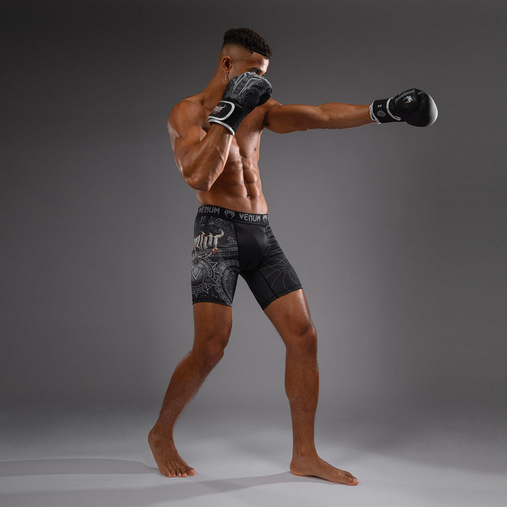 Pánské šortky Venum Gladiator 5.0 Vale Tudo - Černá/Stříbrná