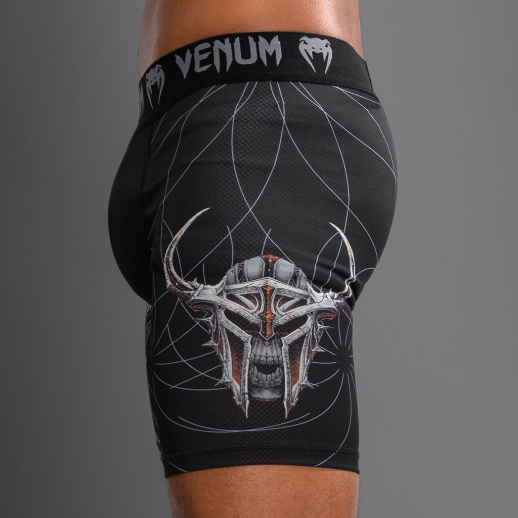 Pánské šortky Venum Gladiator 5.0 Vale Tudo - Černá/Stříbrná