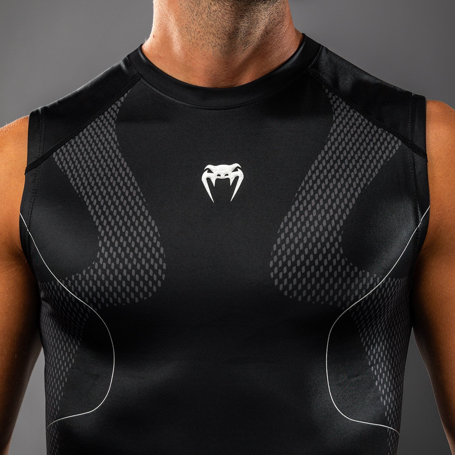 Venum Nexus Bezrukávový Rashguard - Černá/Stříbrná