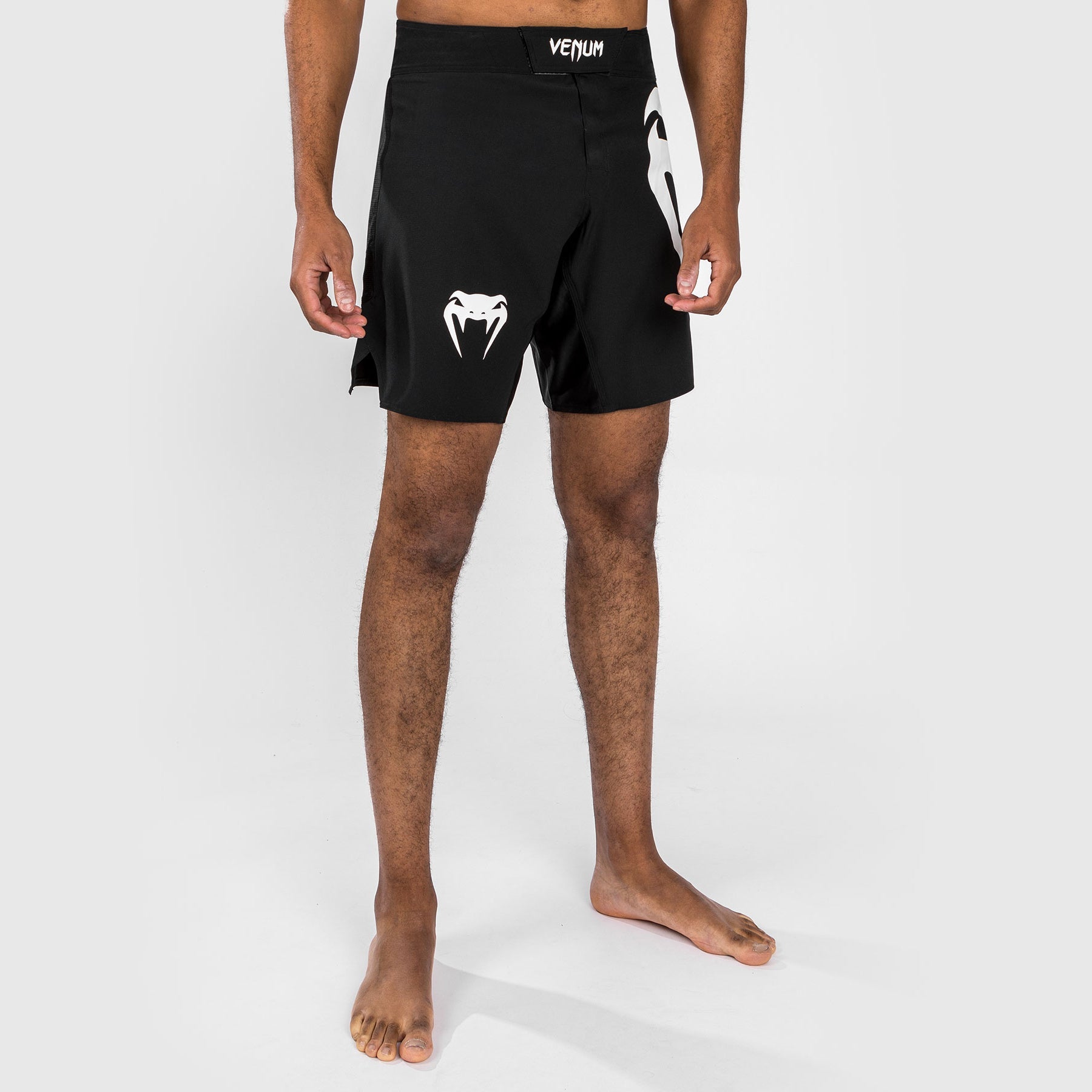 Venum Light 5.0 Fightshort - Černá/Bílá