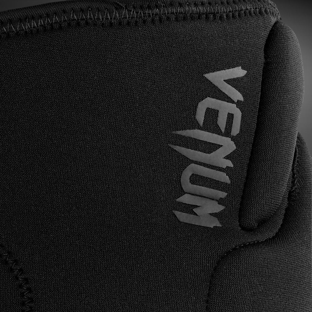 Chrániče kolen Venum Kontact - pár - černá/černá