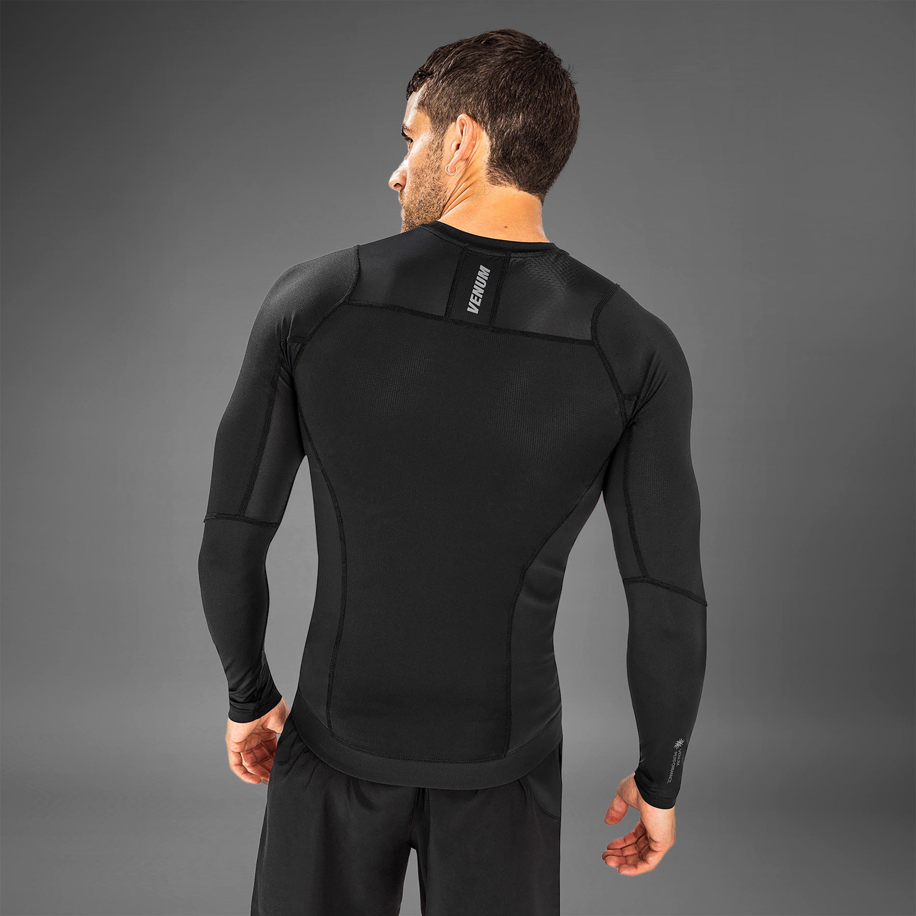 Venum G-Fit Air Rashguard s dlouhým rukávem - Černá