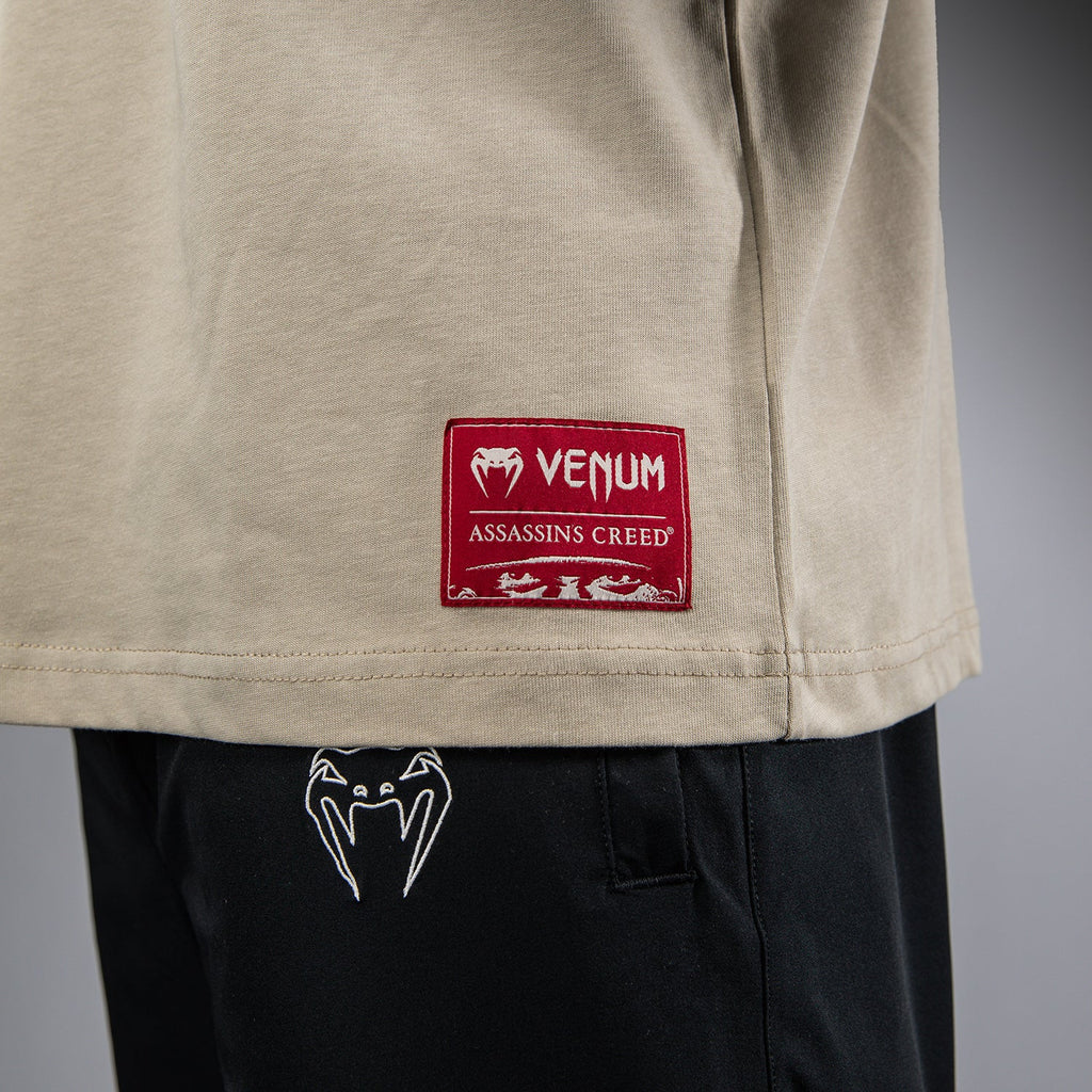 Venum x Assassin’s Creed Shadows Tričko - Písek