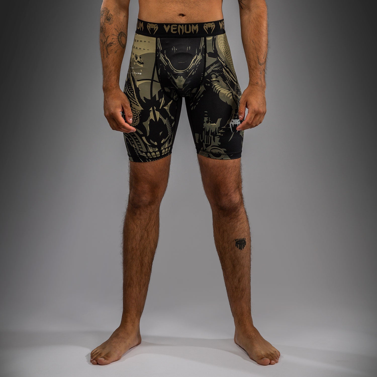 Venum Invader Vale Tudo Shorts - Černá/Písková