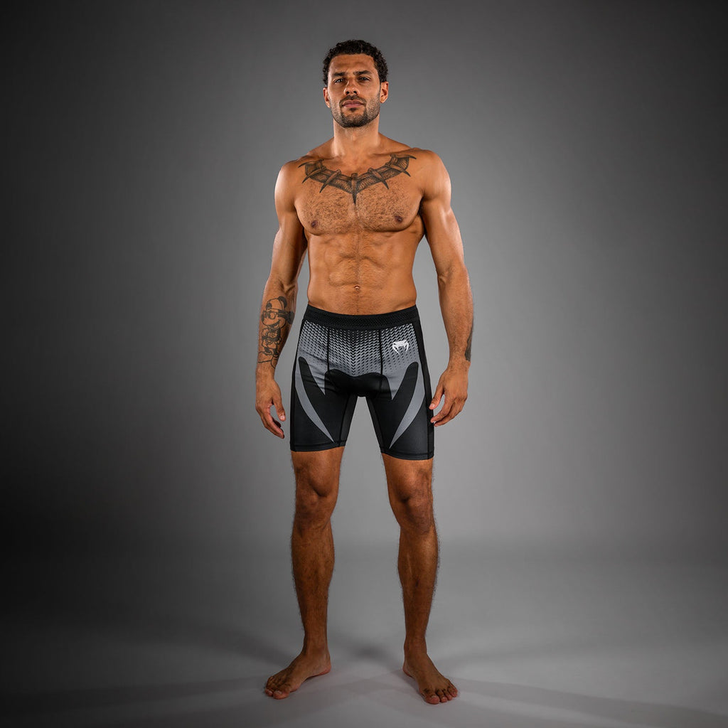 Venum No Gi Vale Tudo Shorts - Černá/Stříbrno šedá