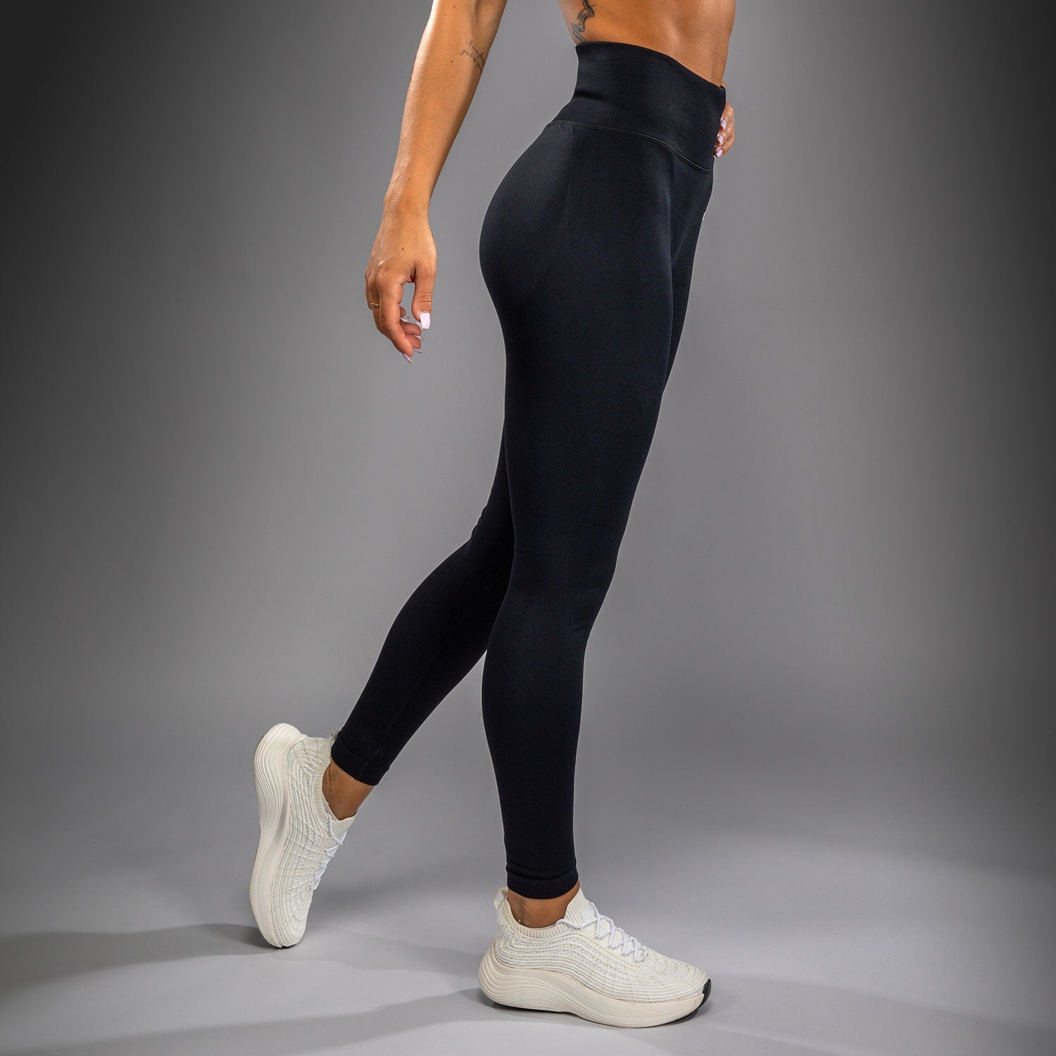 Dámské legíny Venum Sculpt - černo-bílá