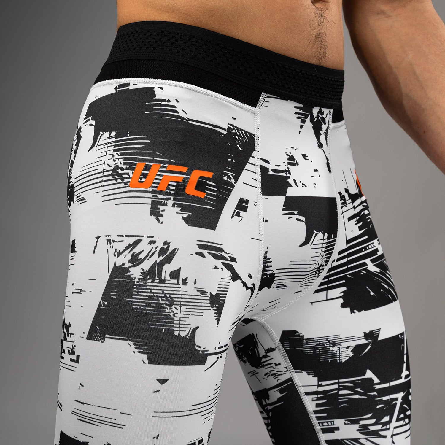 Pánské triko UFC Zenith by Venum Authentic Fight Week Performance Tight