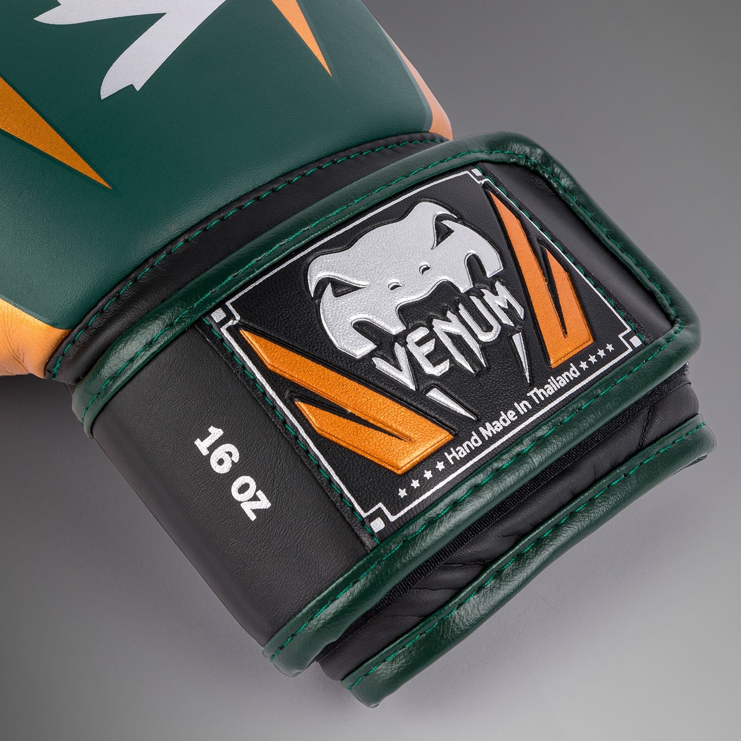 Venum Elite Boxerské rukavice - Zelená/Bronzová/Stříbrná