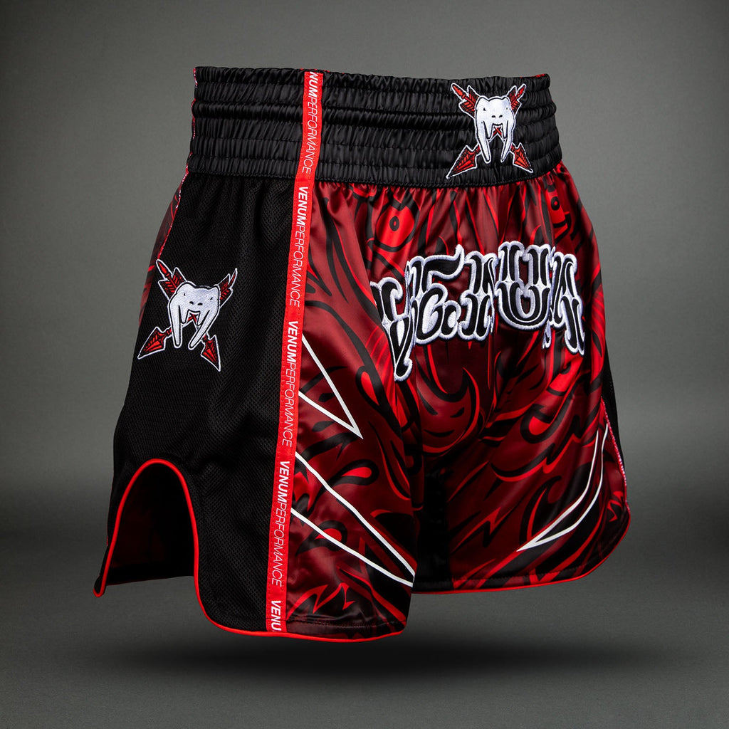 Venum Wolf Atak Muay Thai kraťasy - Černá/Červená