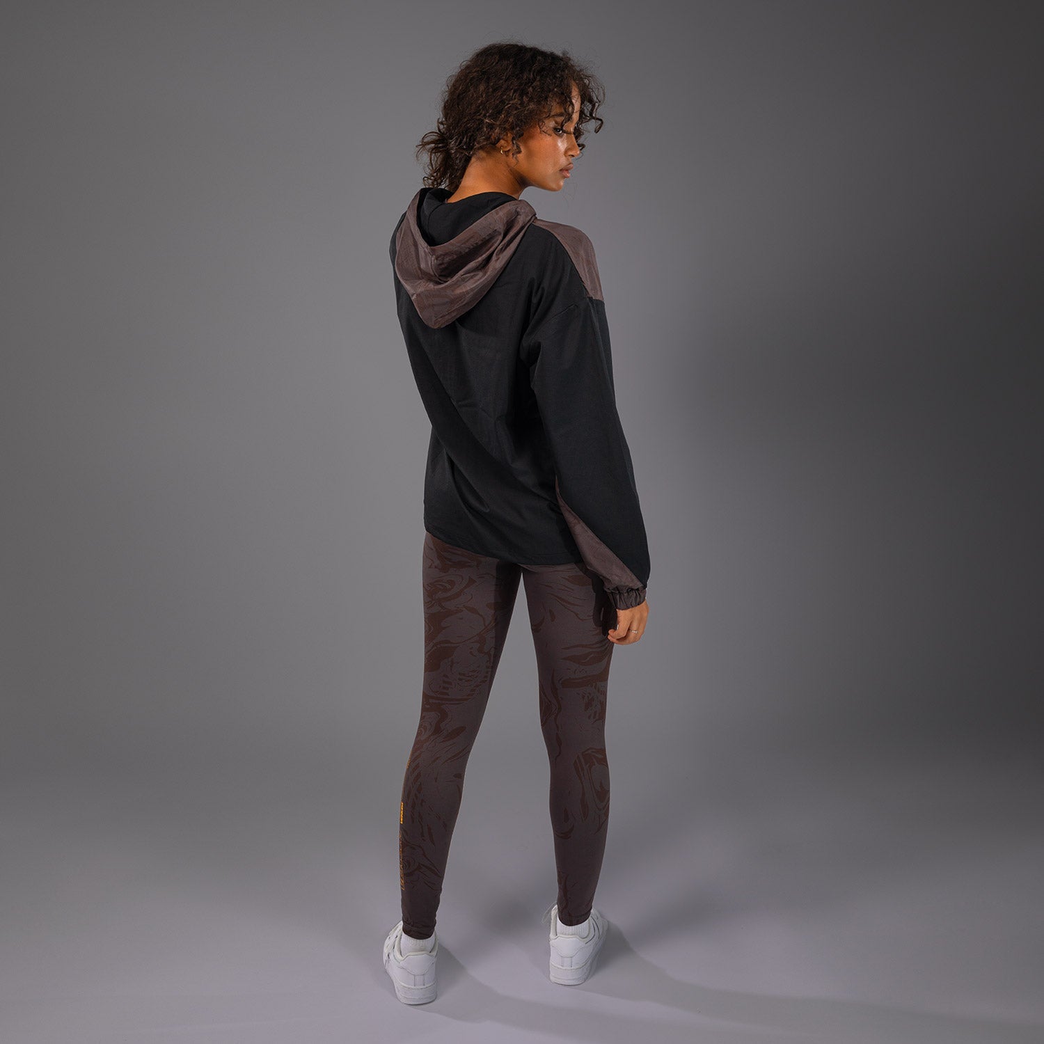 UFC Fusion by Venum Dámská Zipová Mikina Fight Week - Země Hnědá