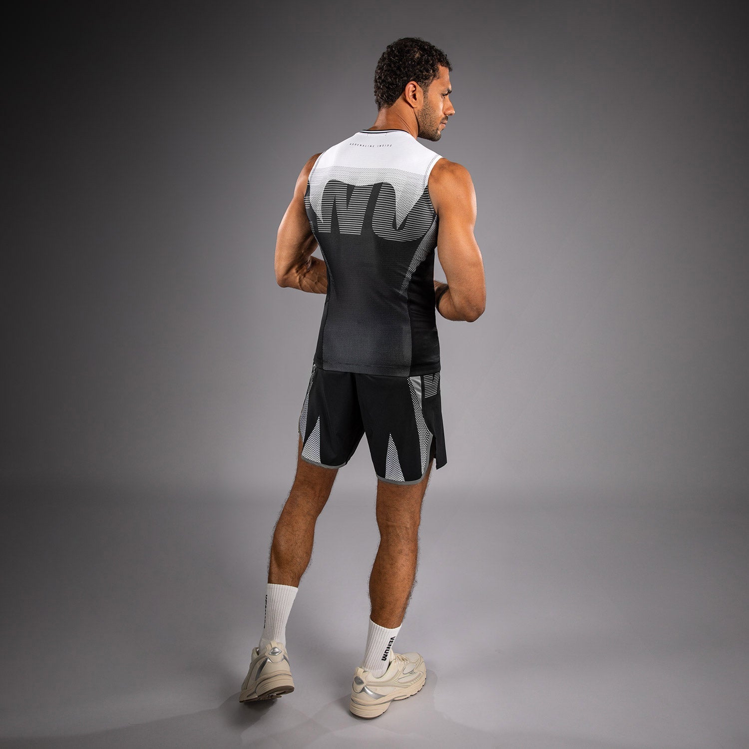 Venum Adrenaline Bezrukávový Rashguard - Černá/Stříbrná šedá