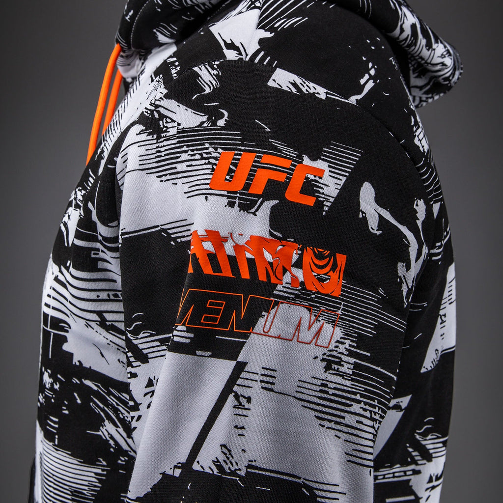 Pánská bílá autentická mikina s kapucí UFC Zenith by Venum Authentic Fight Week