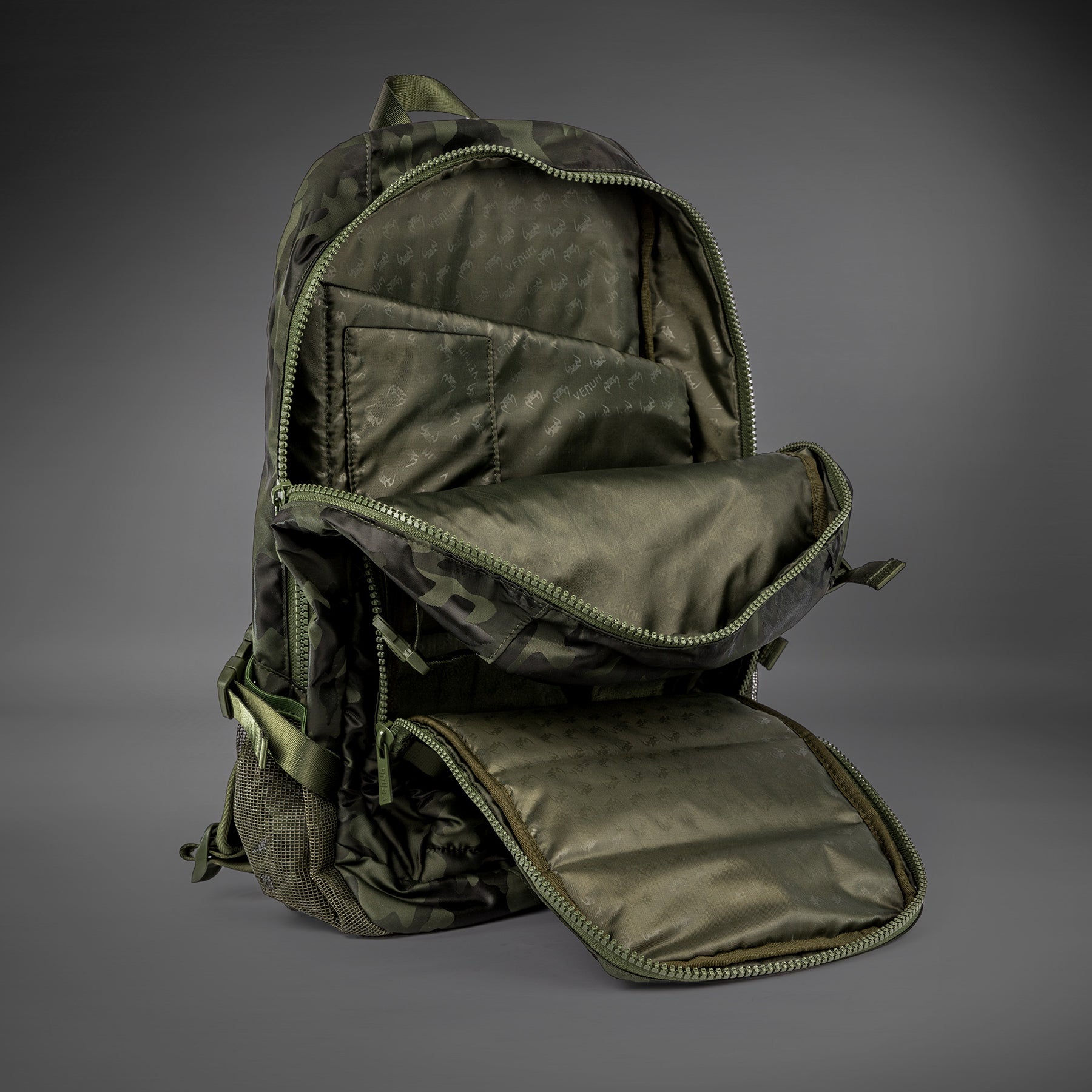 Batoh Venum Challenger Pro - Khaki/Camo
