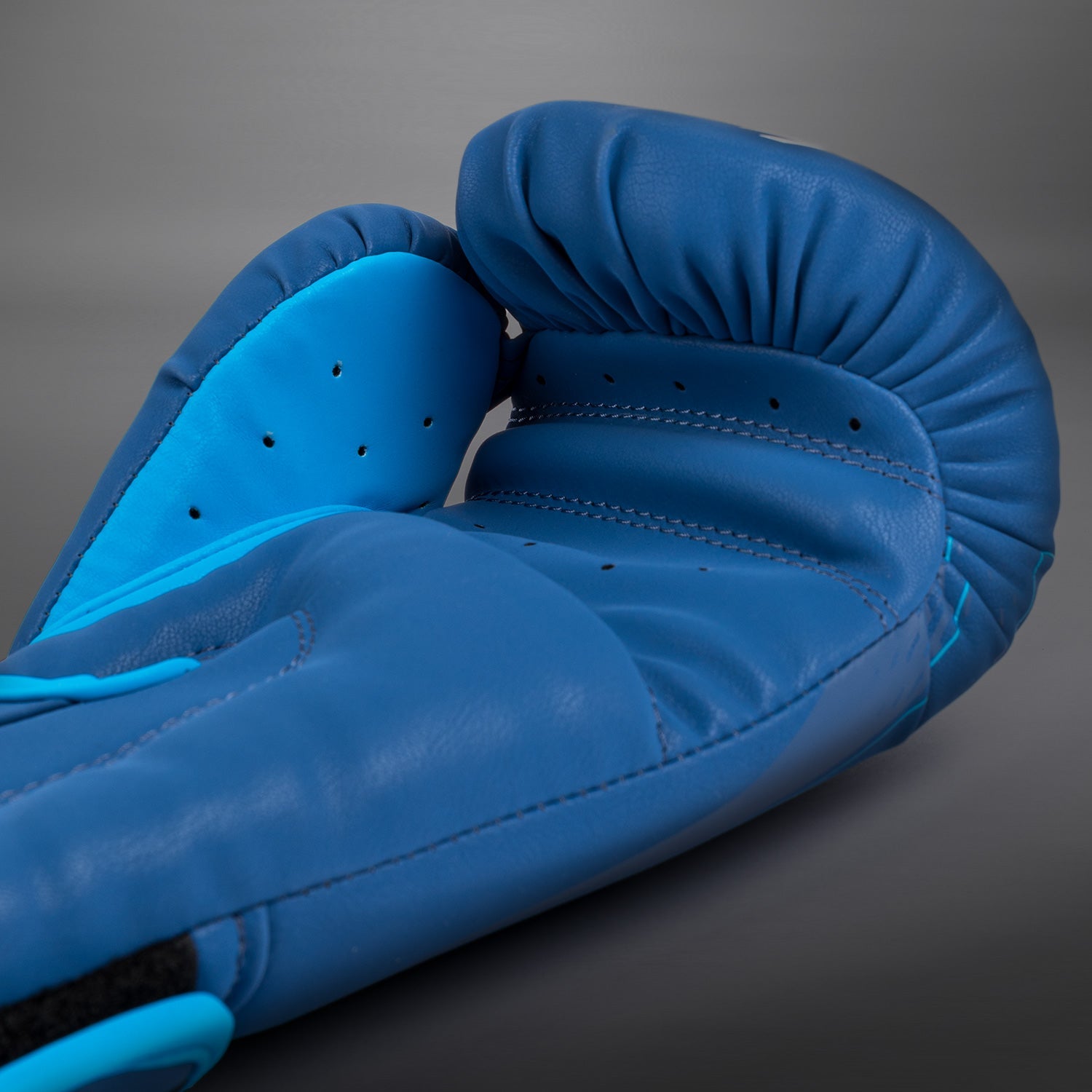 Venum x Top Rank Original Boxerské rukavice - Navy Blue