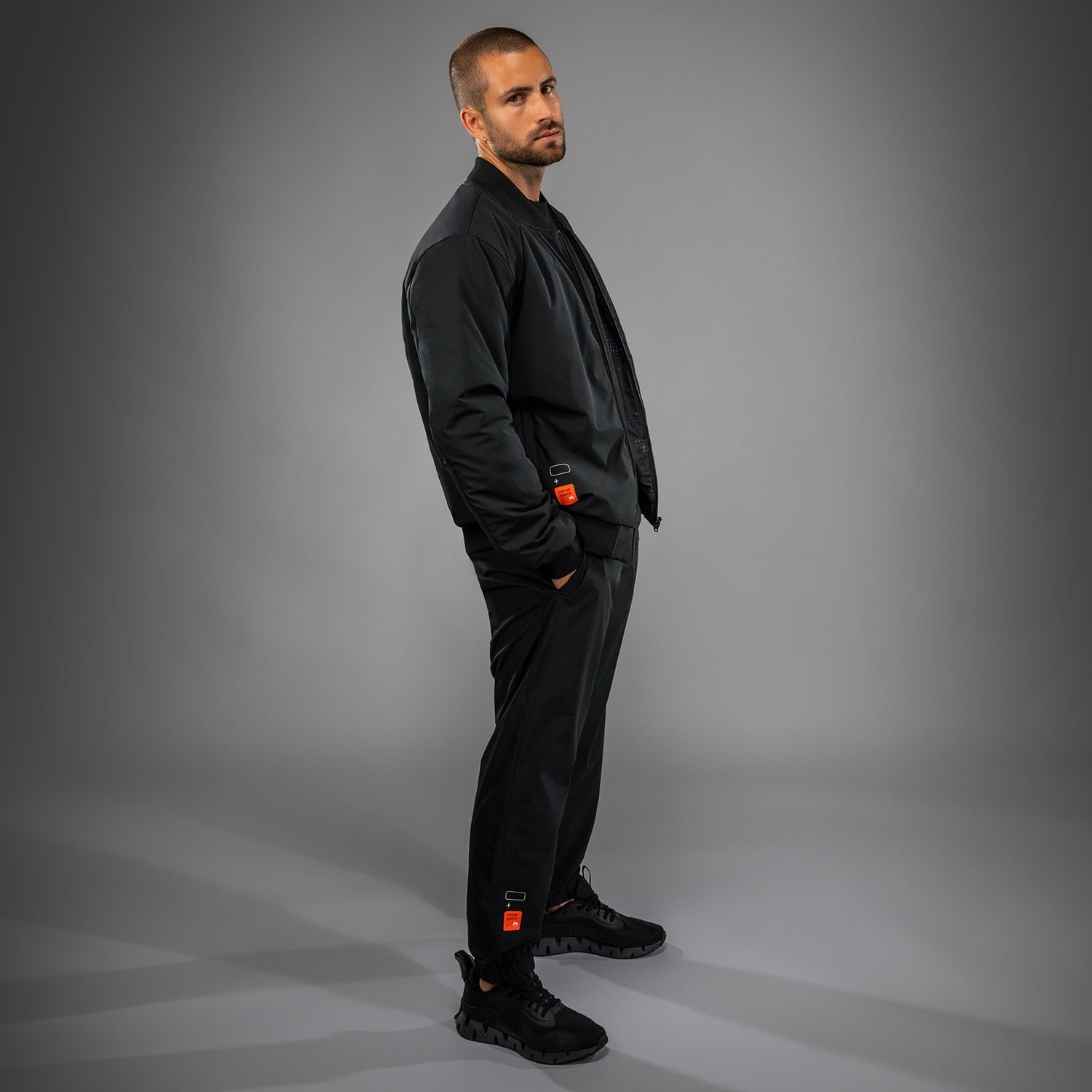 Venum Eclipse Bomber Jacket - Černá/Slonová kost